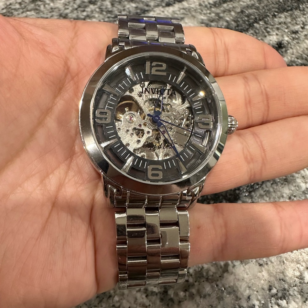 Men’s Big Invicta Silver Watch